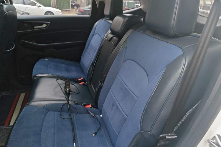 Used Ford Edge 2021 PLUS EcoBoost 245 Two-Wheel-Drive Platinum Edition 5 Seats Left Rear Seat