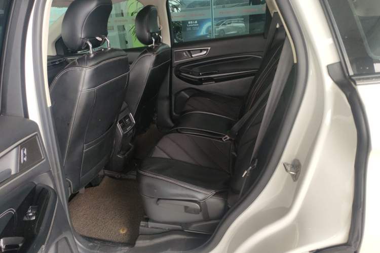 Used Ford Edge 2021 PLUS EcoBoost 245 Two-Wheel-Drive Platinum Edition 5 Seats Left Rear Seat