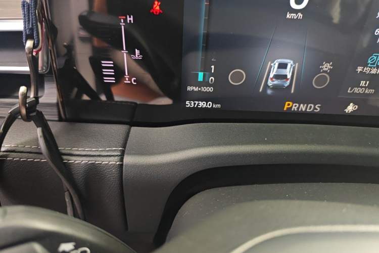 Used Ford Edge 2021 PLUS EcoBoost 245 Two-Wheel-Drive Titanium 7-Seater Odometer Close Up