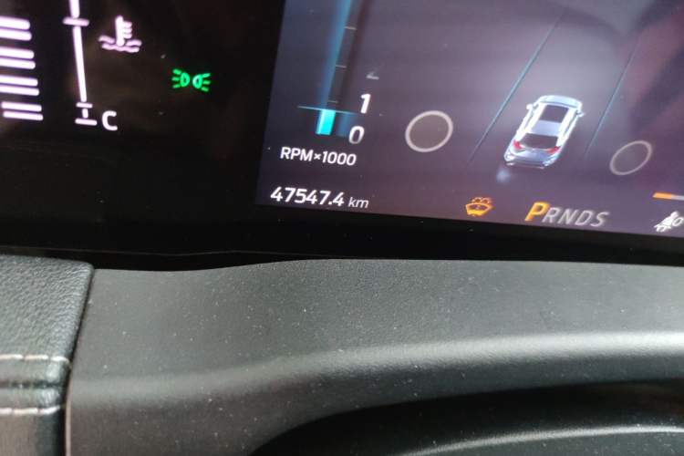 Used Ford Edge 2021 PLUS EcoBoost 245 Two-Wheel-Drive Titanium 7-Seater Odometer Close Up