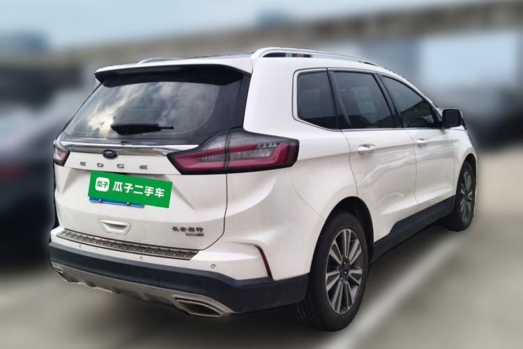 Used Ford Edge 2021 PLUS EcoBoost 245 Two-Wheel-Drive Platinum Edition 5 Seats Rear Right 45 Deg