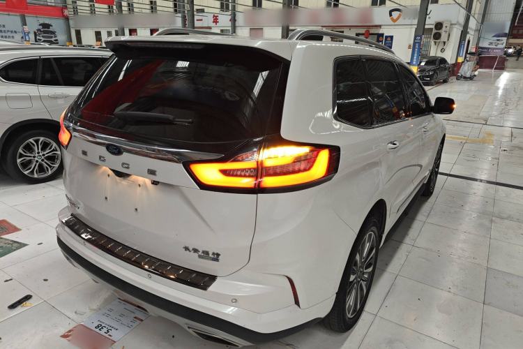 Used Ford Edge 2021 PLUS EcoBoost 245 Two-Wheel-Drive Titanium 7-Seater Rear Right 45 Deg