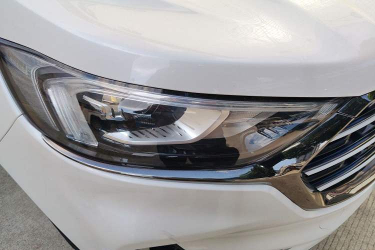 Used Ford Edge 2021 PLUS EcoBoost 245 Two-Wheel-Drive Elite 5-Seater Right Front Headlight
