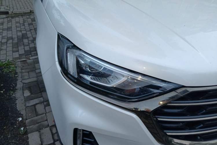 Used Ford Edge 2021 PLUS EcoBoost 245 Two-Wheel-Drive Platinum Edition 5 Seats Right Front Headlight