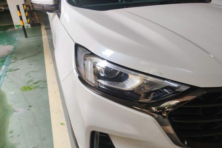 Used Ford Edge 2021 PLUS EcoBoost 245 Two-Wheel-Drive Titanium 7-Seater Right Front Headlight