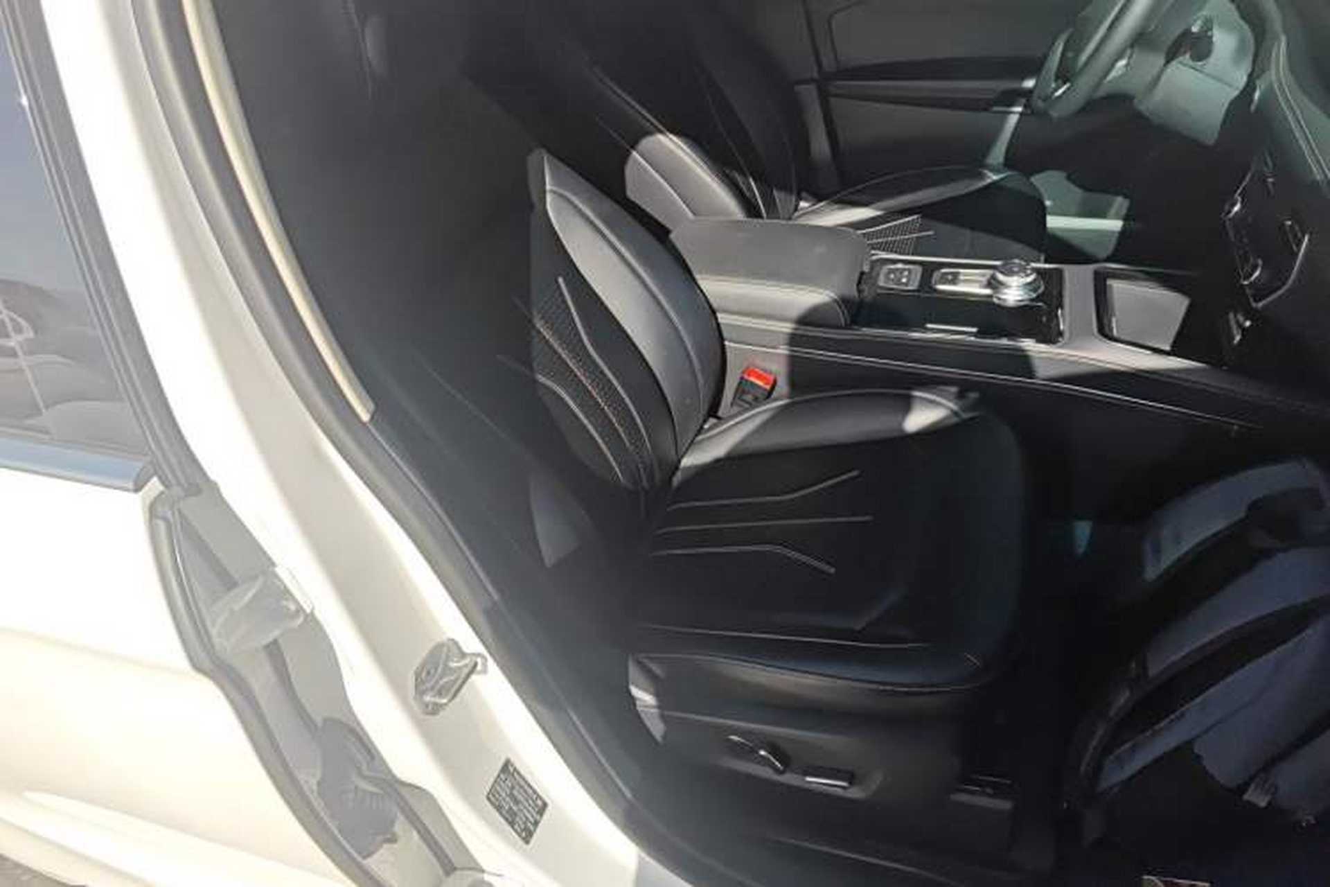 Used Ford Edge 2021 Facelifted PLUS EcoBoost 245 Two-Wheel Drive XLT 7-Seater Right Front Seat