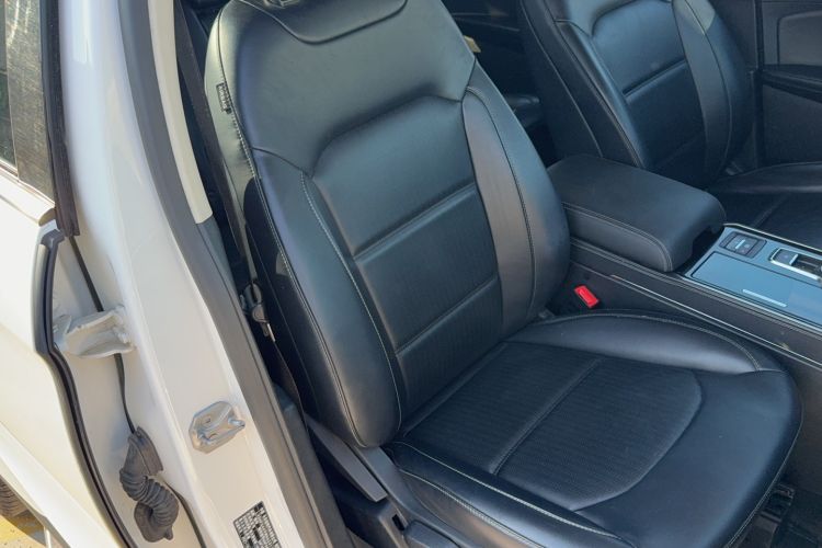 Used Ford Edge 2021 PLUS EcoBoost 245 Two-Wheel-Drive Elite 5-Seater Right Front Seat