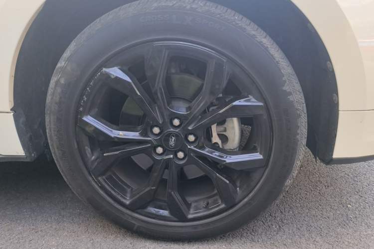 Used Ford Edge 2021 PLUS EcoBoost 245 Two-Wheel-Drive ST-Line 5-Seater Right Front Wheel Hub