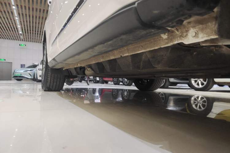 Used Ford Edge 2021 Facelifted PLUS EcoBoost 245 Two-Wheel Drive XLT 7-Seater Right Side Sill