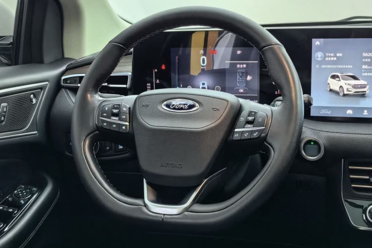 Used Ford Edge 2021 PLUS EcoBoost 245 Two-Wheel-Drive Titanium 7-Seater Steering Wheel