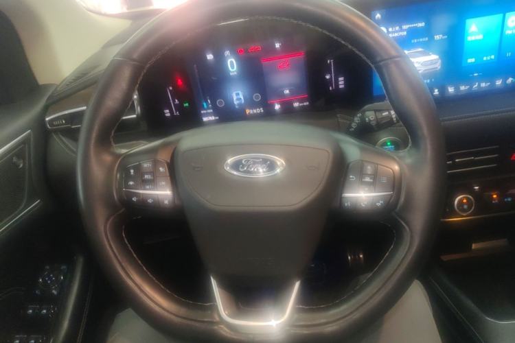 Used Ford Edge 2021 PLUS EcoBoost 245 Two-Wheel-Drive Titanium 7-Seater Steering Wheel
