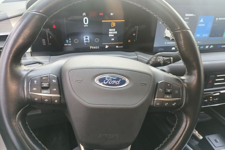 Used Ford Edge 2021 PLUS EcoBoost 245 Two-Wheel-Drive Titanium 7-Seater Steering Wheel