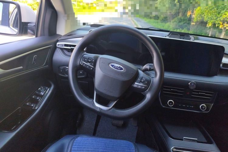 Used Ford Edge 2021 PLUS EcoBoost 245 Two-Wheel-Drive Elite 5-Seater Steering Wheel