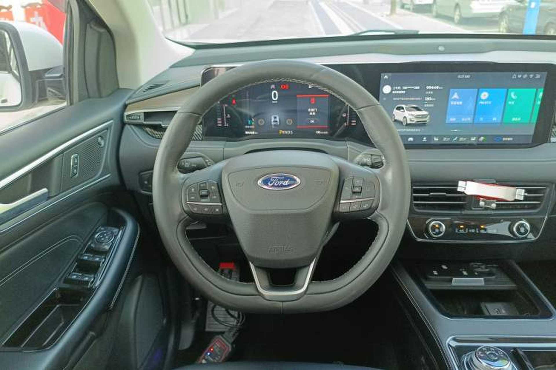 Used Ford Edge 2021 PLUS EcoBoost 245 Two-Wheel-Drive Titanium 7-Seater Steering Wheel