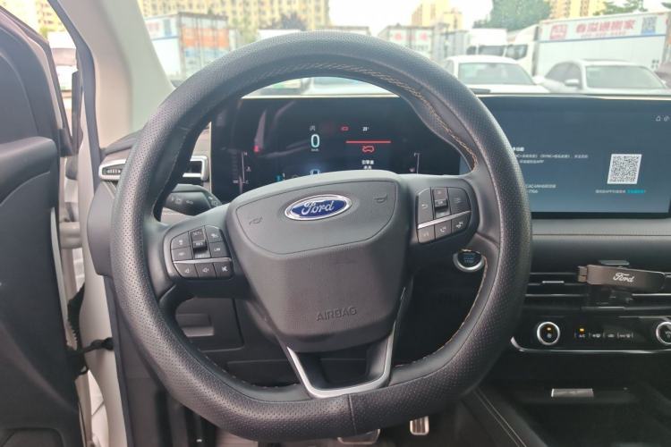 Used Ford Edge 2021 PLUS EcoBoost 245 Two-Wheel-Drive Titanium 7-Seater Steering Wheel