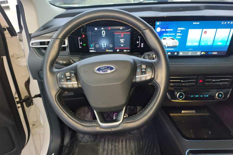 Used Ford Edge 2021 Facelifted PLUS EcoBoost 245 Two-Wheel Drive XLT 7-Seater Steering Wheel