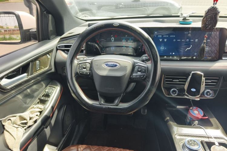 Used Ford Edge 2021 PLUS EcoBoost 245 4x4 ST-Line 7-Seater Steering Wheel