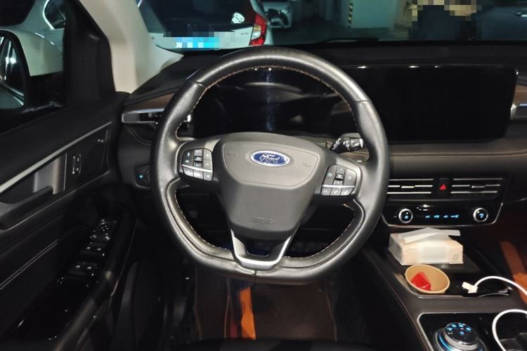 Used Ford Edge 2021 Facelifted PLUS EcoBoost 245 Two-Wheel Drive XLT 7-Seater Steering Wheel