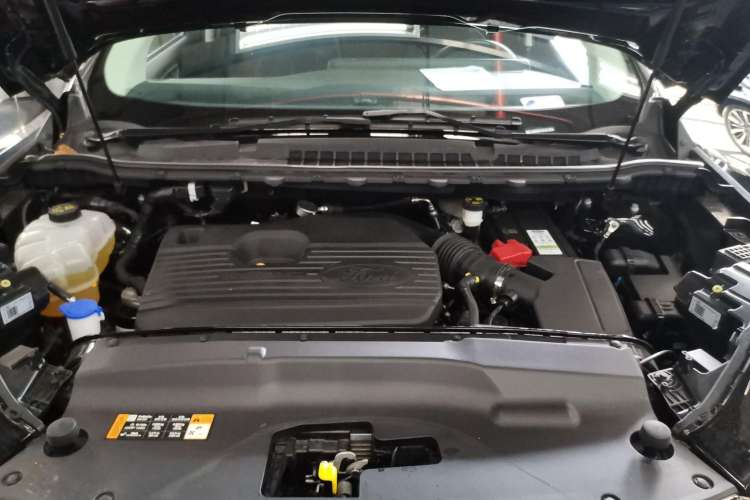 Used Ford Edge 2022 PLUS EcoBoost 245 Four-Wheel Drive Platinum Edition 7-Seater Engine Bay