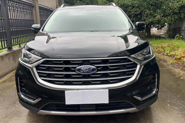 Used Ford Edge 2022 PLUS EcoBoost 245 Four-Wheel Drive Platinum Edition 7-Seater Exterior 1