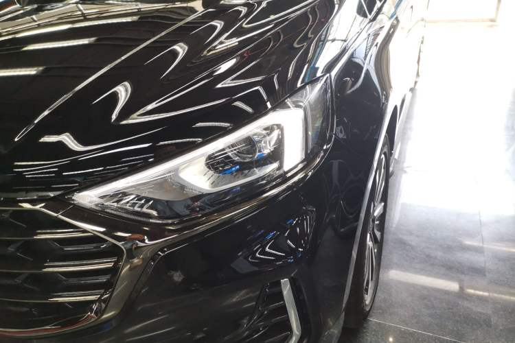 Used Ford Edge 2022 PLUS EcoBoost 245 Four-Wheel Drive Platinum Edition 7-Seater Left Front Headlight