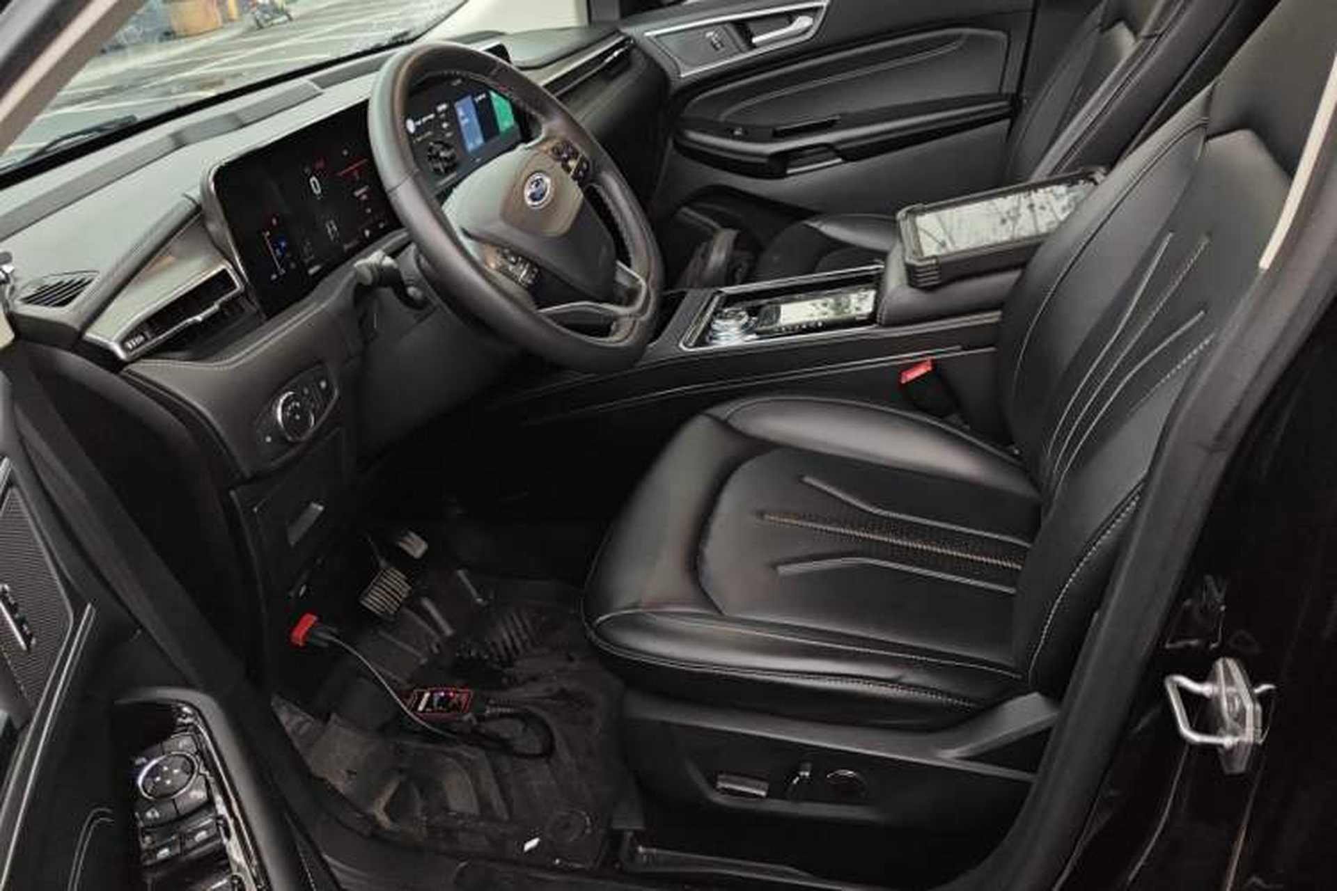 Used Ford Edge 2022 PLUS EcoBoost 245 Four-Wheel Drive Platinum Edition 7-Seater Left Front Seat