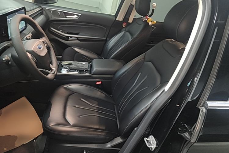 Used Ford Edge 2022 PLUS EcoBoost 245 Four-Wheel Drive Platinum Edition 7-Seater Left Front Seat