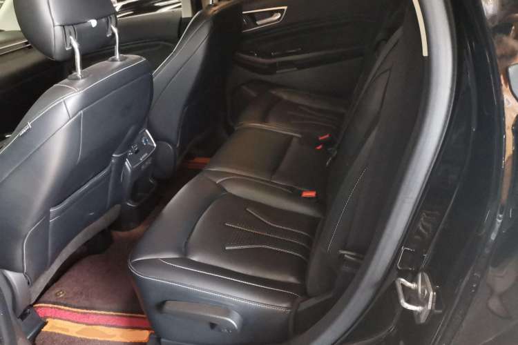 Used Ford Edge 2022 PLUS EcoBoost 245 Four-Wheel Drive Platinum Edition 7-Seater Left Rear Seat