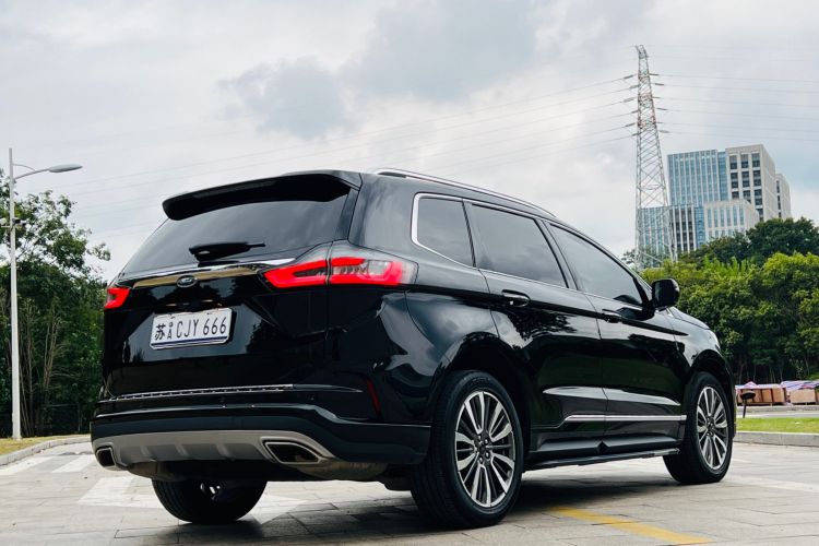 Used Ford Edge 2022 PLUS EcoBoost 245 Four-Wheel Drive Platinum Edition 7-Seater Rear Right 45 Deg