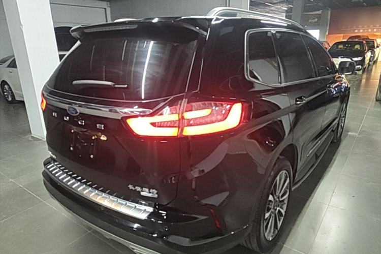 Used Ford Edge 2022 PLUS EcoBoost 245 Four-Wheel Drive Platinum Edition 7-Seater Rear Right 45 Deg