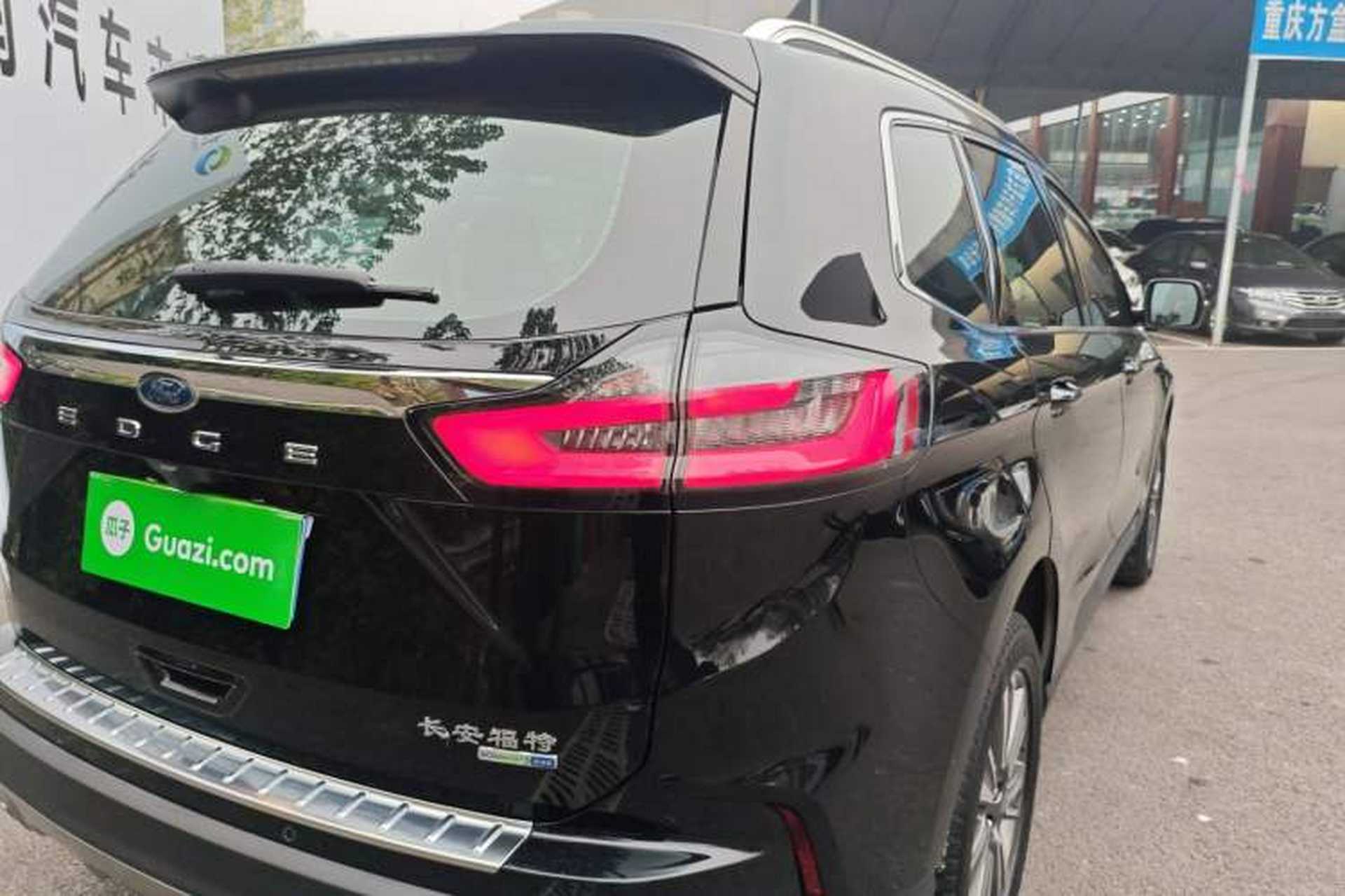 Used Ford Edge 2022 PLUS EcoBoost 245 Four-Wheel Drive Platinum Edition 7-Seater Right Rear Taillight