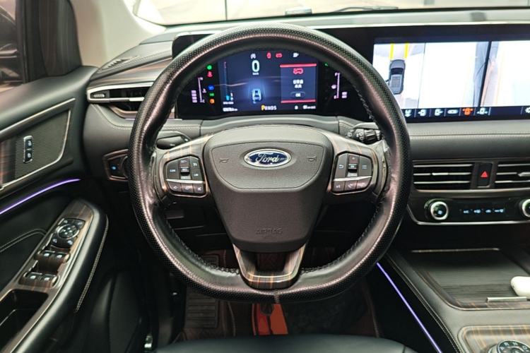 Used Ford Edge 2022 PLUS EcoBoost 245 Four-Wheel Drive Platinum Edition 7-Seater Steering Wheel