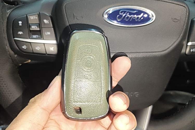 Used Ford Edge 2022 PLUS EcoBoost 245 Four-Wheel Drive Platinum Edition 7-Seater Vehicle Key