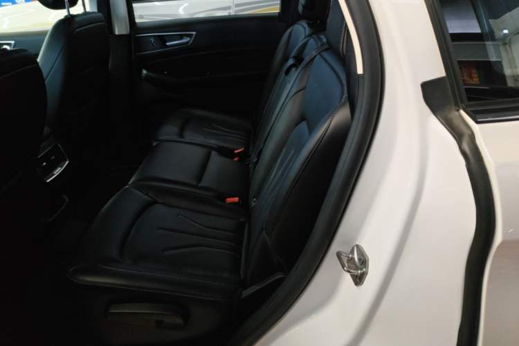Used Ford Edge 2022 PLUS EcoBoost 245 Four-Wheel Drive Platinum Edition 7-Seater Left Rear Seat
