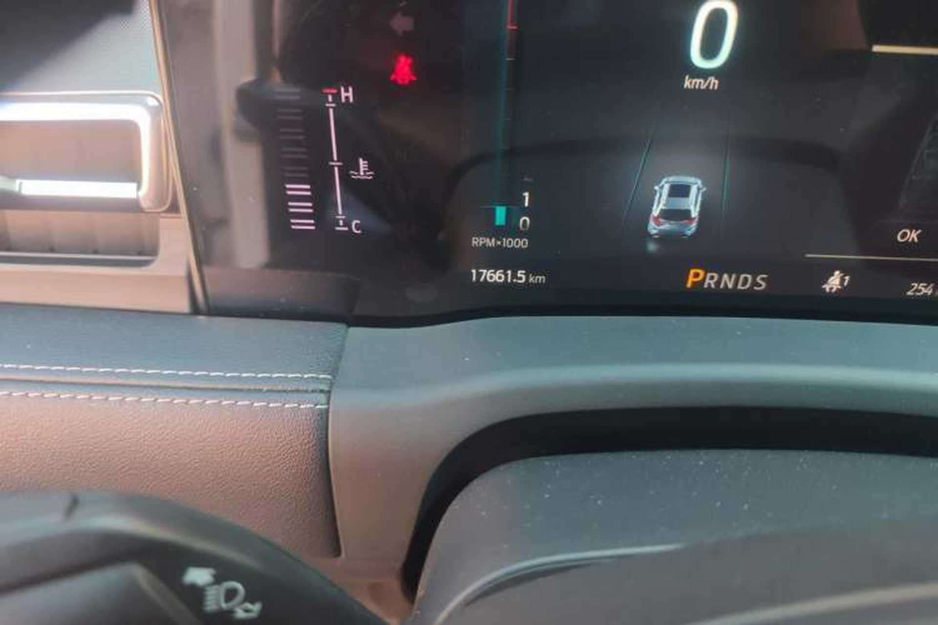 Used Ford Edge 2022 PLUS EcoBoost 245 Four-Wheel Drive Platinum Edition 7-Seater Odometer Close Up