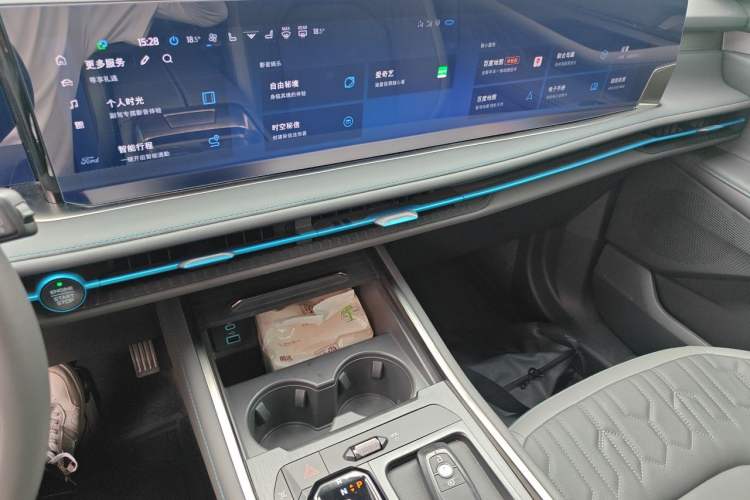 Used Ford Edge 2023 Ford Explorer L 2.0T EcoBoost Two-Wheel Drive 7-Seater Luxury Model Audio And AC Panel