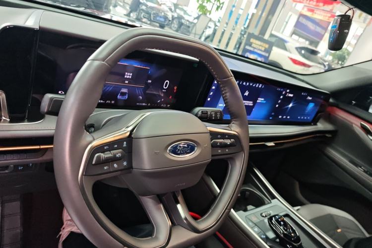 Used Ford Edge 2023 Edge L 2.0T EcoBoost E-Hybrid Four-Wheel Drive Seven-Seat Supreme Model Center Console