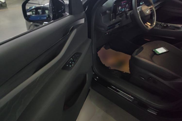 Used Ford Edge 2023 Ford Explorer L 2.0T EcoBoost Two-Wheel Drive 7-Seater Luxury Model Driver Seat