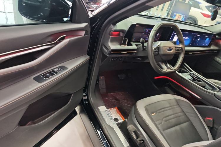 Used Ford Edge 2023 Edge L 2.0T EcoBoost E-Hybrid Four-Wheel Drive Seven-Seat Supreme Model Driver Seat