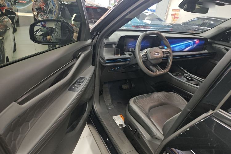 Used Ford Edge 2023 Ford Explorer L 2.0T EcoBoost Two-Wheel Drive 7-Seater Luxury Model Driver Seat