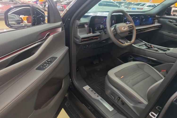 Used Ford Edge 2023 Edge L 2.0T EcoBoost E-Hybrid Four-Wheel Drive Seven-Seat Supreme Model Driver Seat
