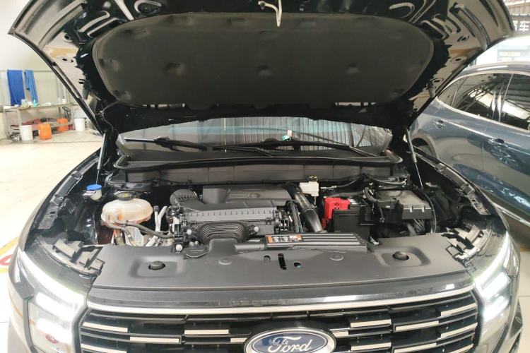Used Ford Edge 2023 Ford Explorer L 2.0T EcoBoost Two-Wheel Drive 7-Seater Luxury Model Engine Bay