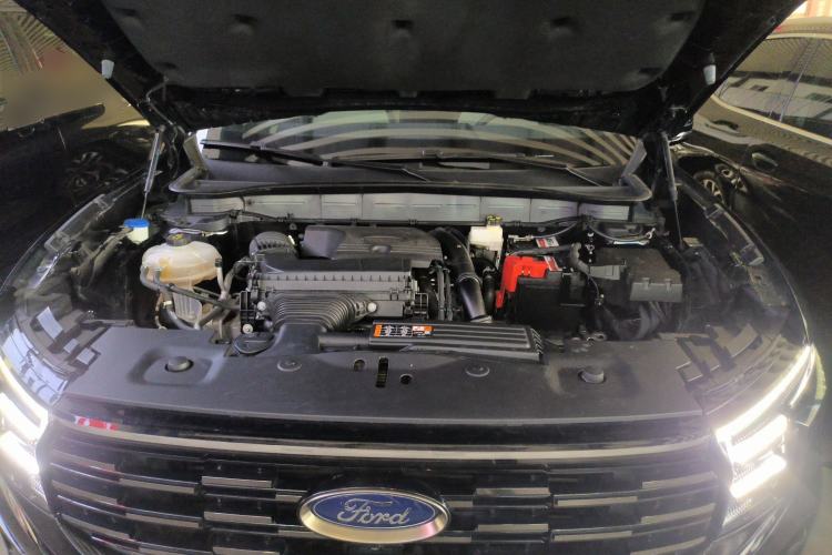 Used Ford Edge 2023 Ford Explorer L 2.0T EcoBoost Four-Wheel Drive 7-Seater Supreme Model Engine Bay
