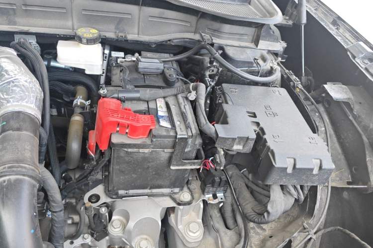 Used Ford Edge 2023 Ford Explorer L 2.0T EcoBoost Four-Wheel Drive 7-Seater Supreme Model Engine Bay Left