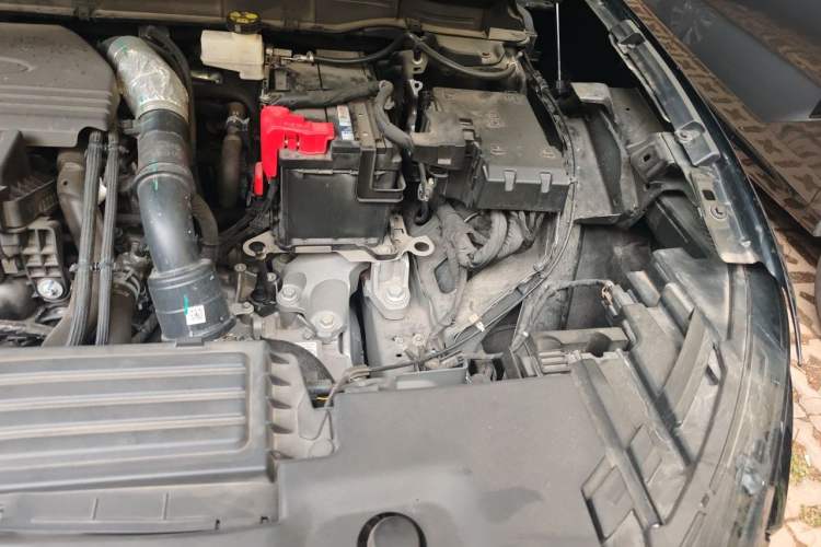 Used Ford Edge 2023 Ford Explorer L 2.0T EcoBoost Two-Wheel Drive 7-Seater Luxury Model Engine Bay Left