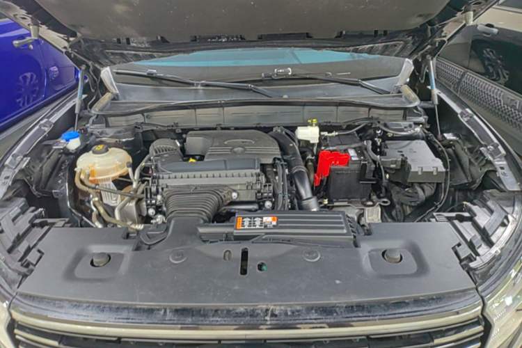 Used Ford Edge 2023 Ford Explorer L 2.0T EcoBoost Four-Wheel Drive 7-Seater Supreme Model Engine Bay