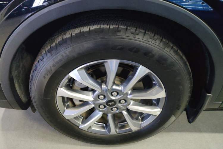 Used Ford Edge 2023 Ford Explorer L 2.0T EcoBoost Two-Wheel Drive 7-Seater Luxury Model Exterior 2