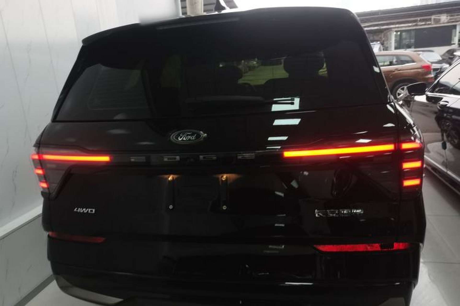 Used Ford Edge 2023 Ford Explorer L 2.0T EcoBoost Four-Wheel Drive 7-Seater Supreme Model Exterior 4