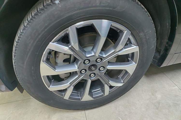 Used Ford Edge 2023 Ford Explorer L 2.0T EcoBoost Four-Wheel Drive 7-Seater Supreme Model Exterior 4