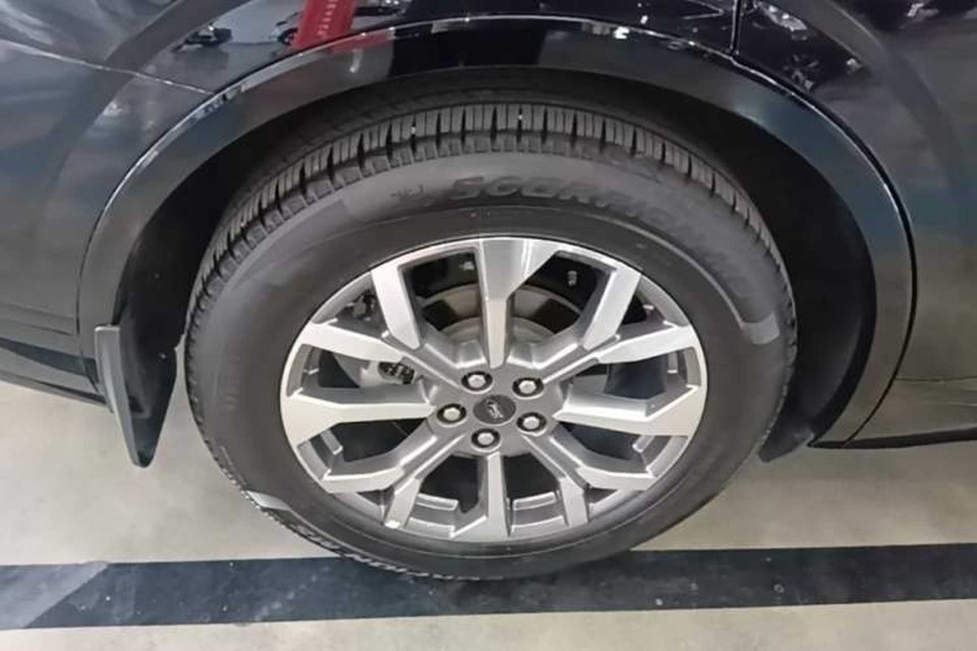 Used Ford Edge 2023 Ford Explorer L 2.0T EcoBoost Four-Wheel Drive 7-Seater Supreme Model Exterior 5